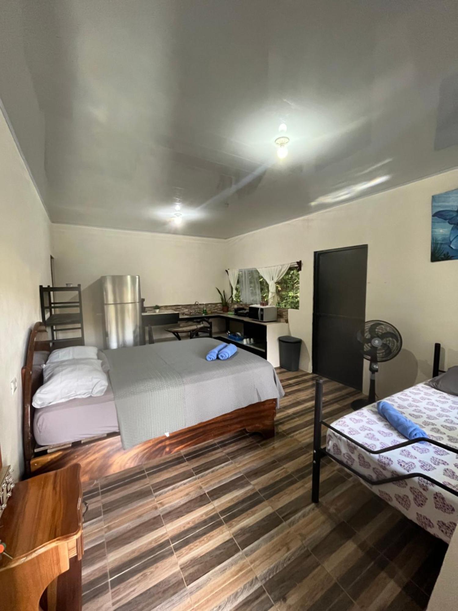 Casa Escondida Apartments Мануэль-Антонио Экстерьер фото