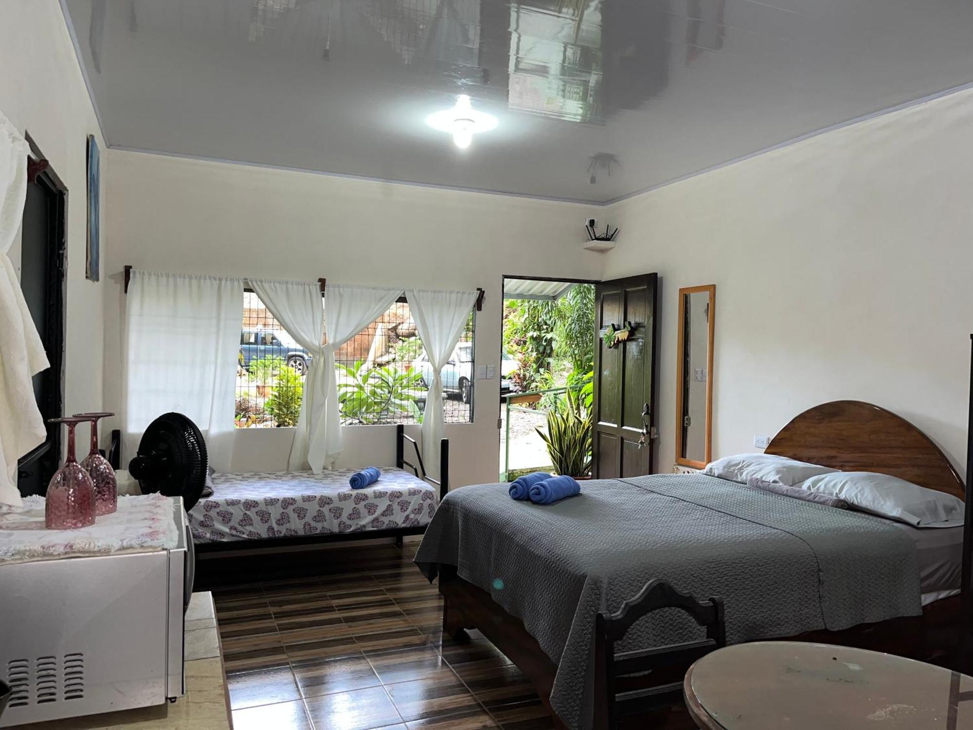 Casa Escondida Apartments Мануэль-Антонио Экстерьер фото